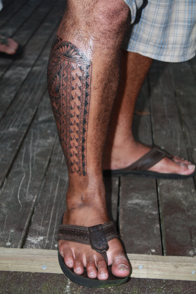 Samoan Leg Tattoo Designs for Men