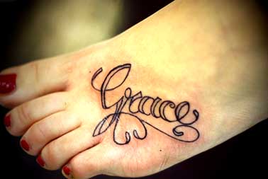 Tattoo  Designs on Curvy Name Inscription Tattoo For On Foot