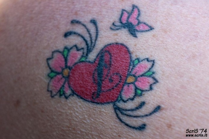 small heart tattoos designs with flowers pictures to pin on small heart tattoos designs with flowers pictures to pin on