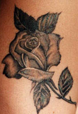 14 Awesome Black Rose Tattoos Worth Seeing