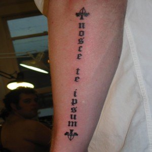 nosce te ipsum tattoo