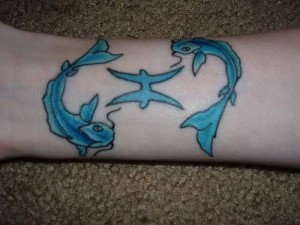 Single Ink Color Pisces Tattoo