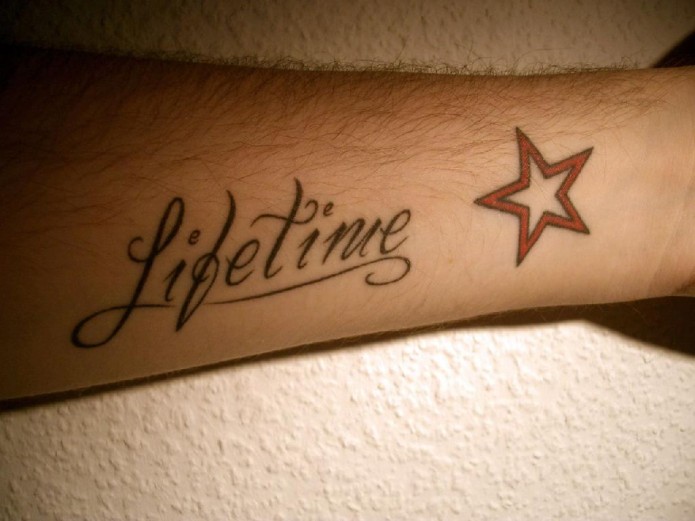 star tatoo on wrist