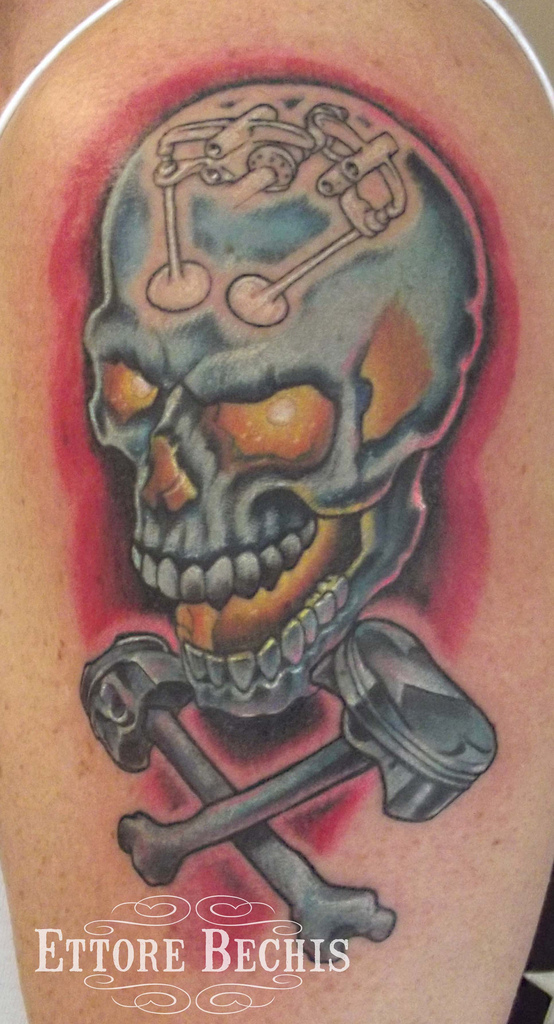 skull tattoo on shoulder