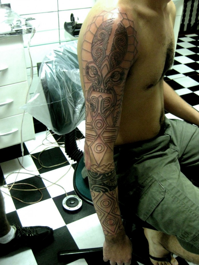 maori tattoo on arm