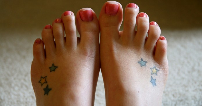 stars tattoo on feet