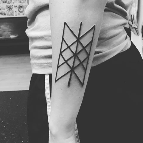 10 Viking Tattoos and Their Meanings – BaviPower