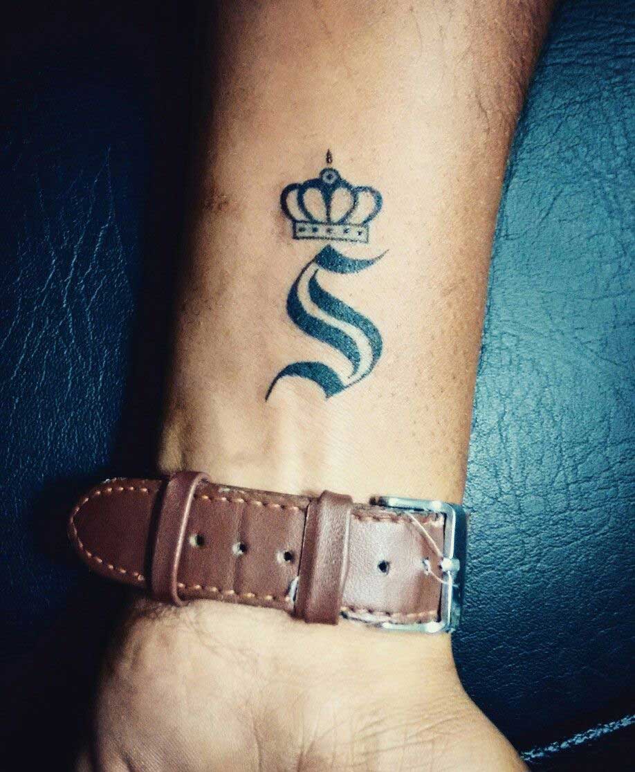 Featured image of post Wrist Stylish S Letter Tattoo