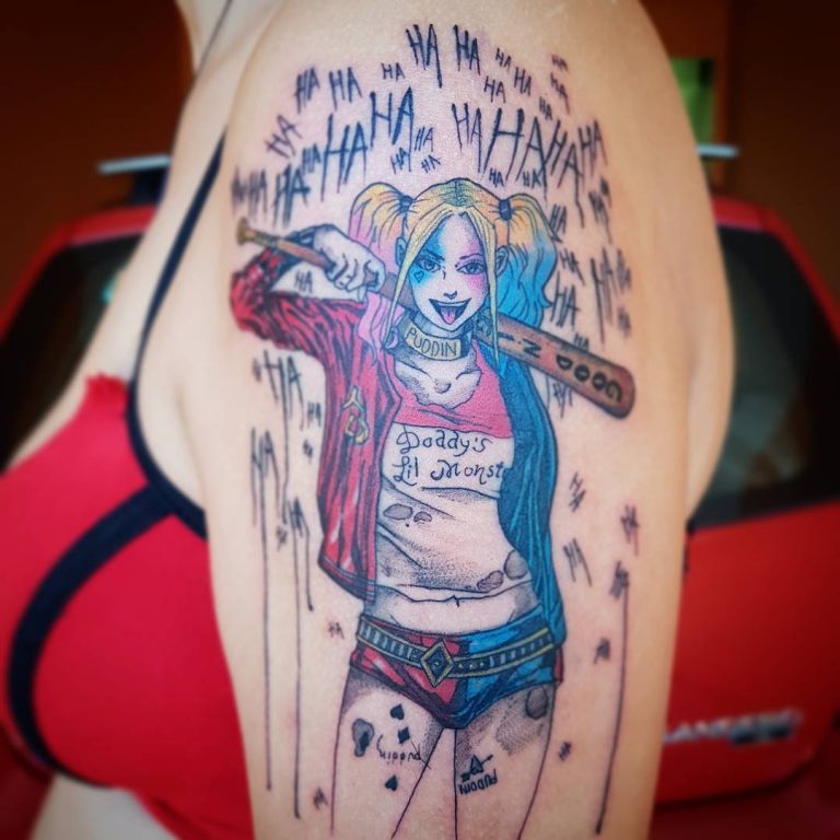 Get a detailed look at Margot Robbies Harley Quinn tattoos for Suicide  Squad  Batman News