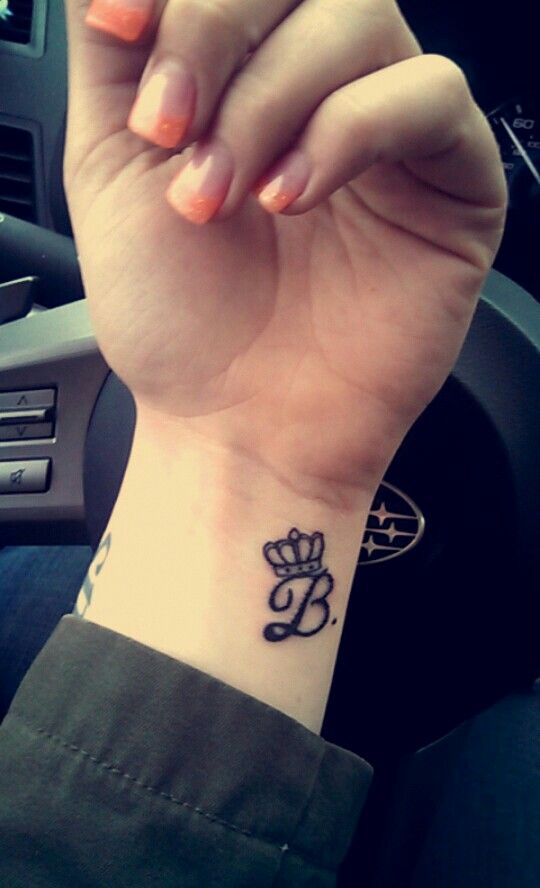 B with crown tattoo by soldiersinktattoos on DeviantArt