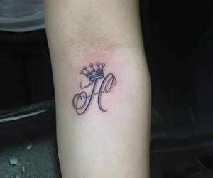 crown tattoos with letter h