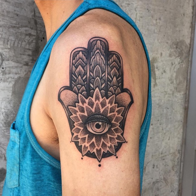 Hamsa Hand Tattoo Designs, Ideas and Meanings – All you need to know about Hamsa Tattoos - Tattoo Me Now