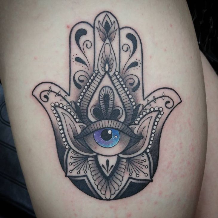 Hamsa Hand Tattoo Designs, Ideas and Meanings – All you need to know ...