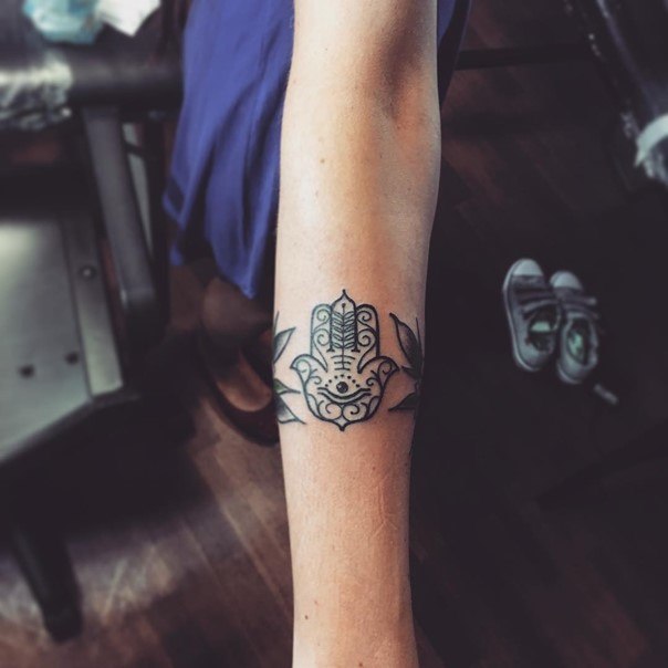 Top 77 Hamsa Tattoo Ideas 2021 Inspiration Guide