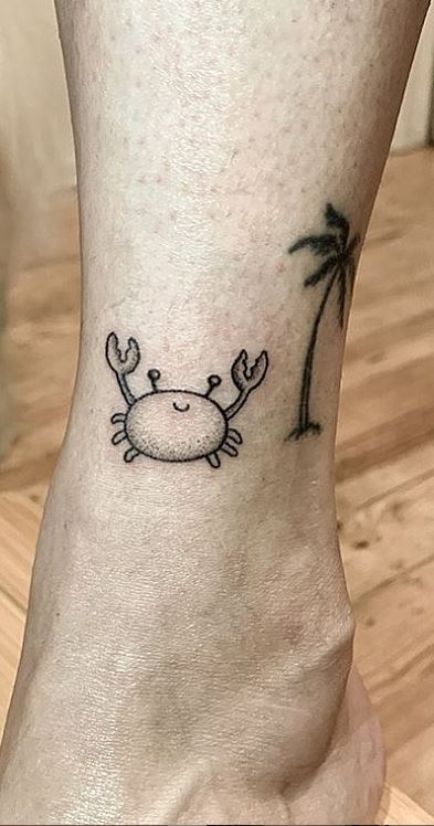 Tattoo Vs Travel  on Instagram Em hành nghề luật sư Inked by  tata13recycle  The Meaning of Crab Tattoos  The pot  Crab tattoo  Tattoos Small tattoos
