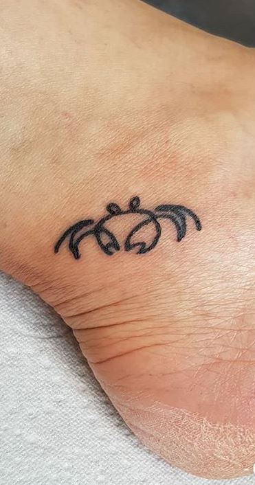 Cancer Sign Tattoo Ideas, Ranked by Astrology Lovers