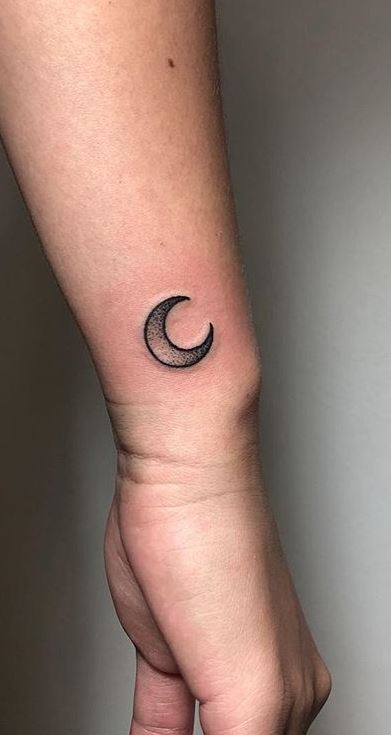 25 Meaningful Half and Full Moon Tattoo Designs 2022