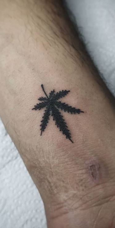 150 Unique Small Tattoos for Men – Tiny Tattoo Designs - Tattoo Me Now