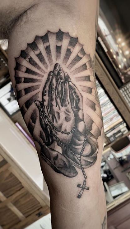 65 Images OF Praying Hands Tattoos  Way to God