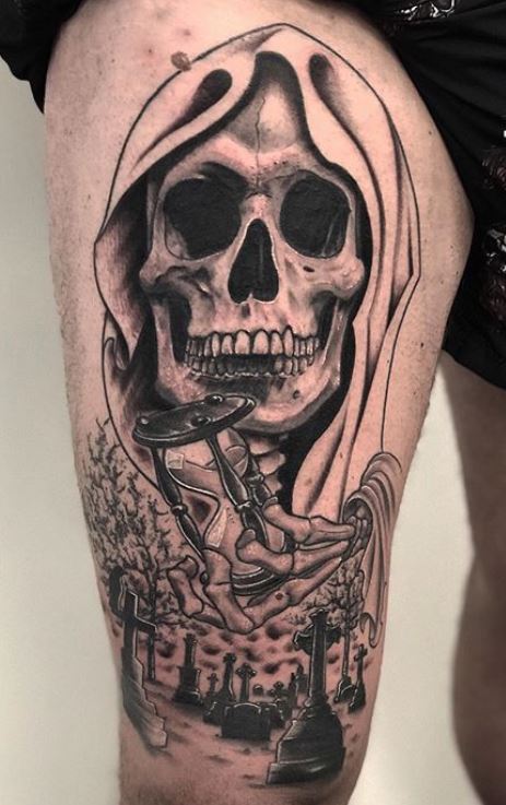 Image result for grim reaper holding hourglass  Reaper tattoo Hourglass  tattoo Grim reaper