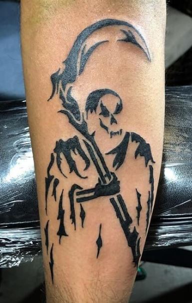 Tattoo of Grim Reapers Hourglass