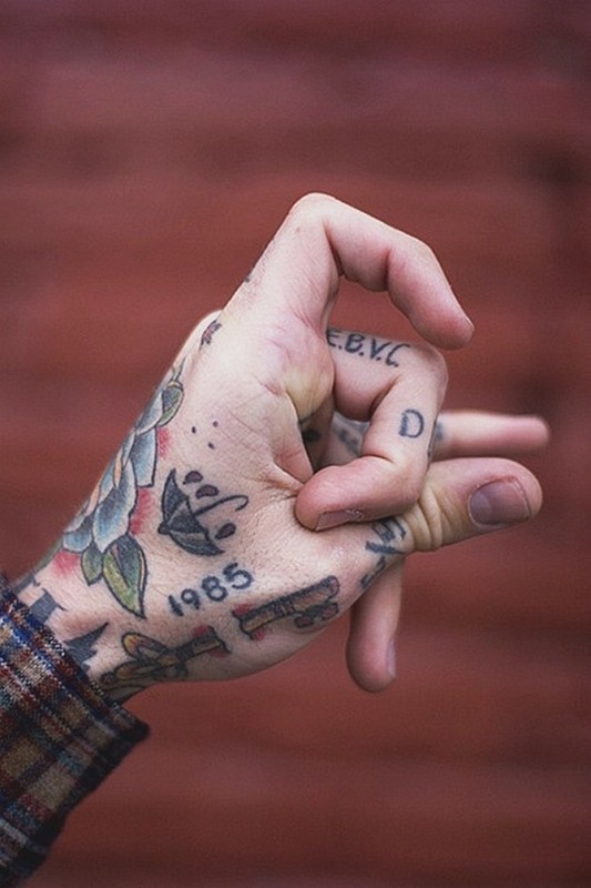 ARTISTS  UNDER MY THUMB TATTOOS