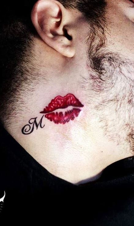 Lips Tattoos on Neck.