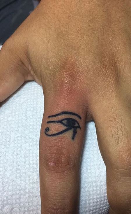 eye of horus tattoos finger 03