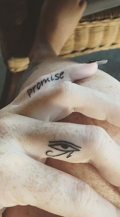 eye of horus tattoos finger 04