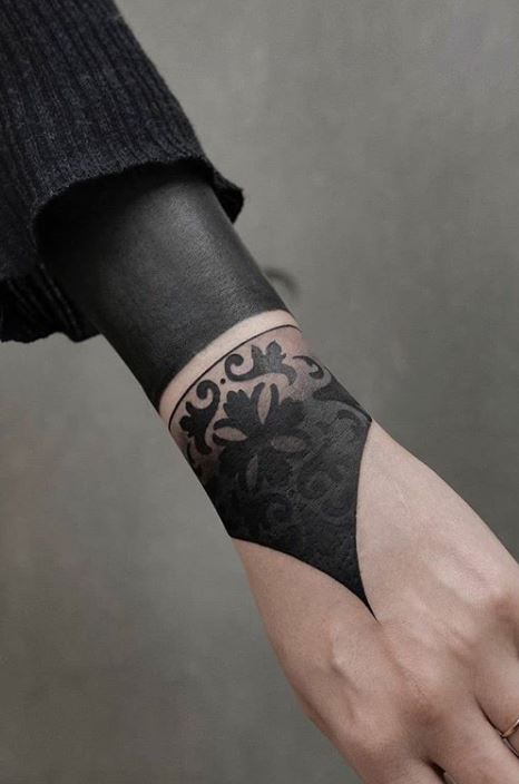 16 Beautiful Negative Space Tattoos to Inspire Your Next Ink