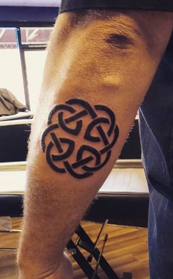 Celtic Knot Tattoos - Designs, Ideas & Meaning - Tattoo Me Now