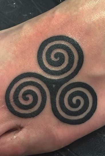 Celtic Knot Tattoos - & Meaning - Tattoo Me Now