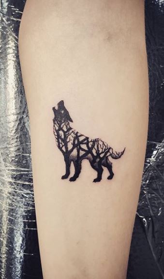 Wolf Tattoos - What's their Meaning? PLUS Ideas & Photos