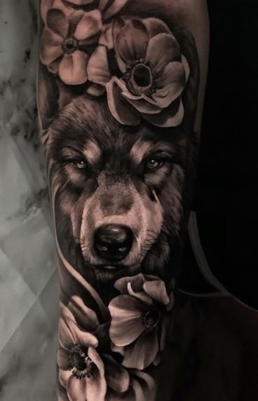Wolf Tattoos - What's their Meaning? PLUS Ideas & Photos Wolf Tattoos - What's their Meaning? PLUS Ideas & Photos
