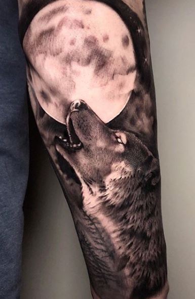 Wolf Tattoos - What's their Meaning? PLUS Ideas & Photos Wolf Tattoos - What's their Meaning? PLUS Ideas & Photos