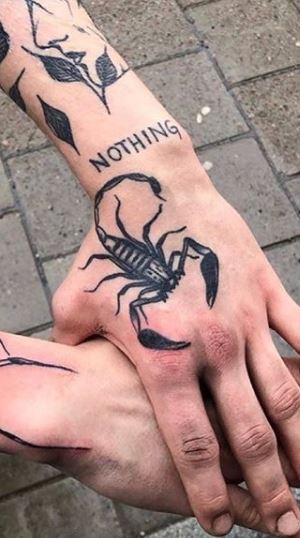 15 Scorpion Tattoos On Hands