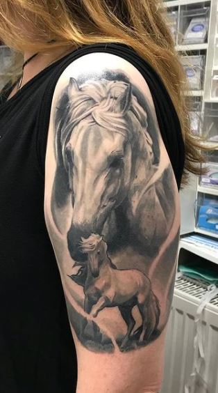 31 Simple  Easy Horse Tattoo Ideas