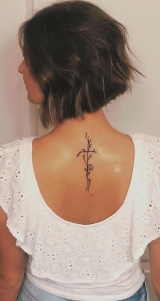 Top 84+ small christian tattoos for females latest - esthdonghoadian