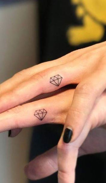 тату диамант на пальце 02.12.2019 №007 -diamond finger tattoo- tatufoto.com  - tatufoto.com
