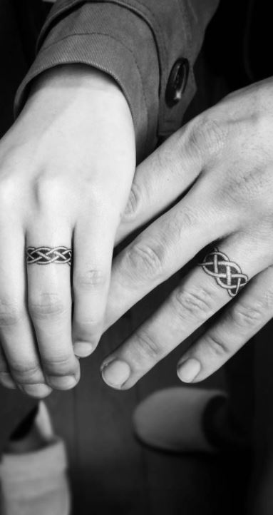 12 Subtle And Dainty Designs For Tattoos On Fingers | Preview.ph