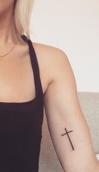 65 Womens Cross Tattoo Designs that Will Surely Give You Sensational  Apperance  Psycho Tats