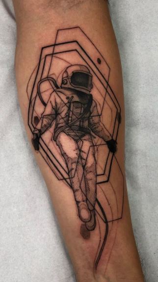 26 Out of this World Astronaut Tattoos | Astronaut tattoo, Tattoos, Cool  tattoos