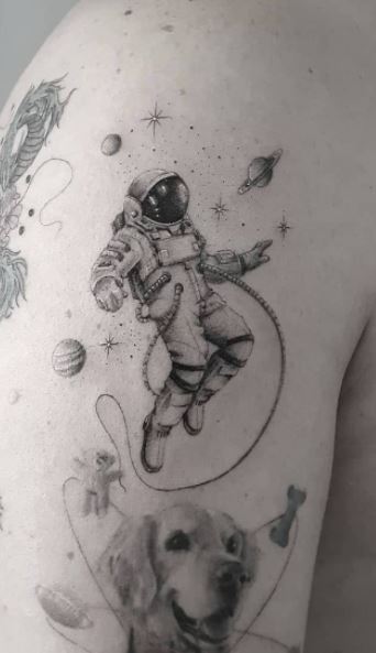 taylor on Twitter this is me with the dog in a space suit tattoo that I  want httpstcolq5HkhflFX  Twitter