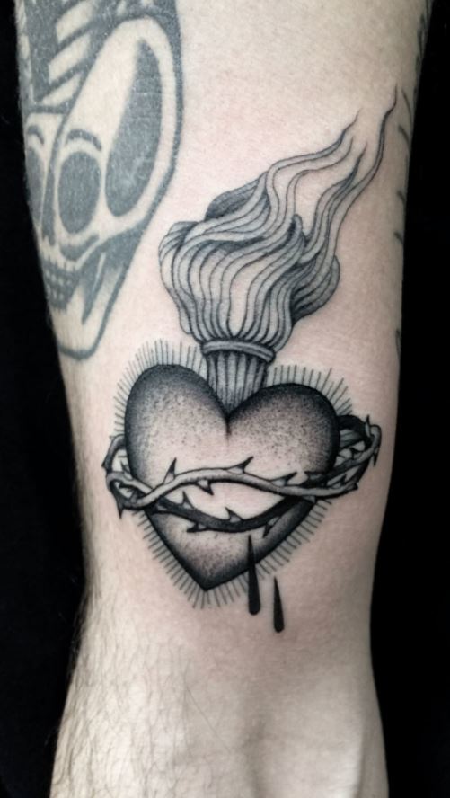 120 Heart Thorns Tattoo Design Illustrations RoyaltyFree Vector Graphics   Clip Art  iStock