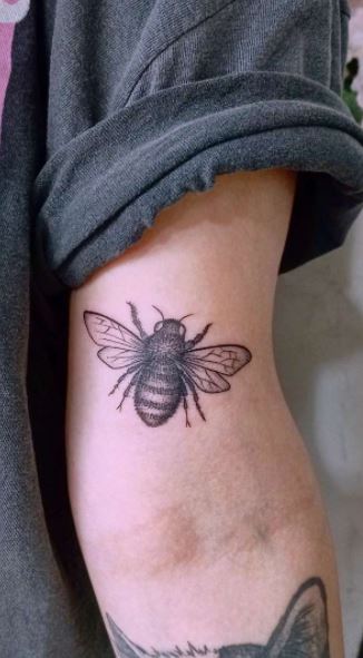 Black bee tattoo  Tattoogridnet