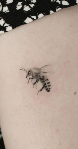 81 Best Honey Bee Tattoo Ideas For Men and Women 