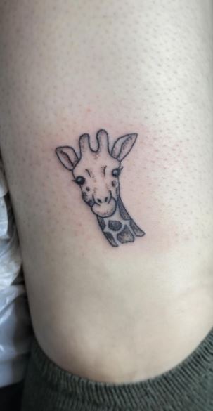 25 Elegant giraffe tattoos for women - ❤️ Онлайн блог о тату IdeasTattoo