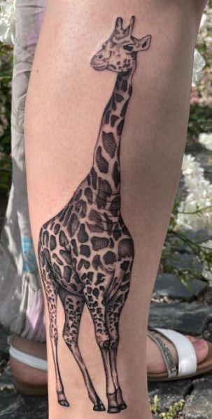 120 Best Giraffe Tattoo Designs  MeaningsWild Life on Your Skin2019