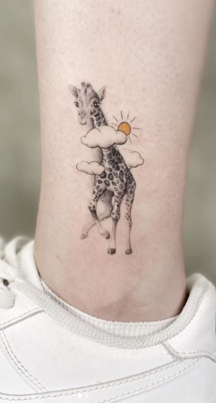 12 Latest Giraffe Tattoos  Designs
