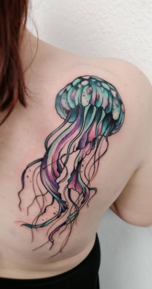 Jellyfish tattoo on the left thigh. Tattoo artist:... - Official Tumblr  page for Tattoofilter for Men and Women